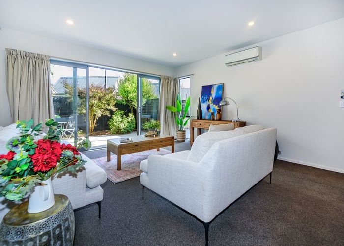  at 2/89 Poulson Street, Addington, Christchurch City, Canterbury