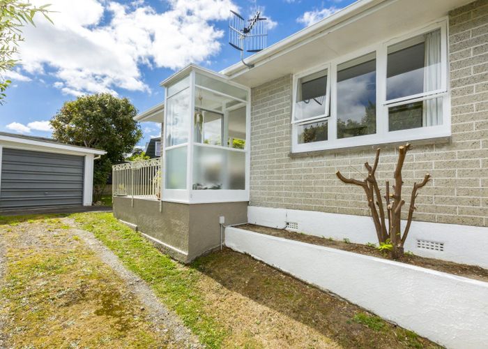  at 2/20 Kiwi Street, Heretaunga, Upper Hutt, Wellington