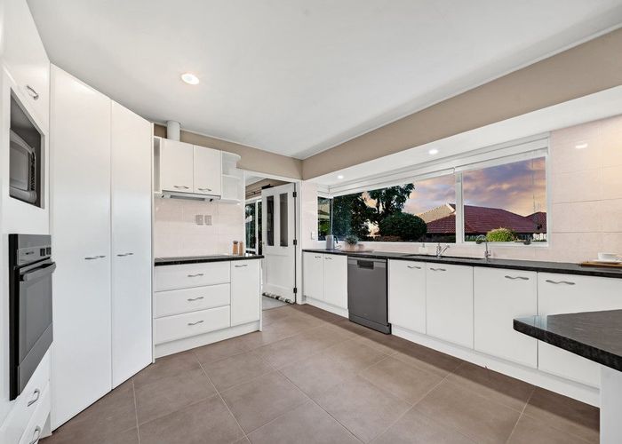  at 12 Orohena Close, Northpark, Manukau City, Auckland