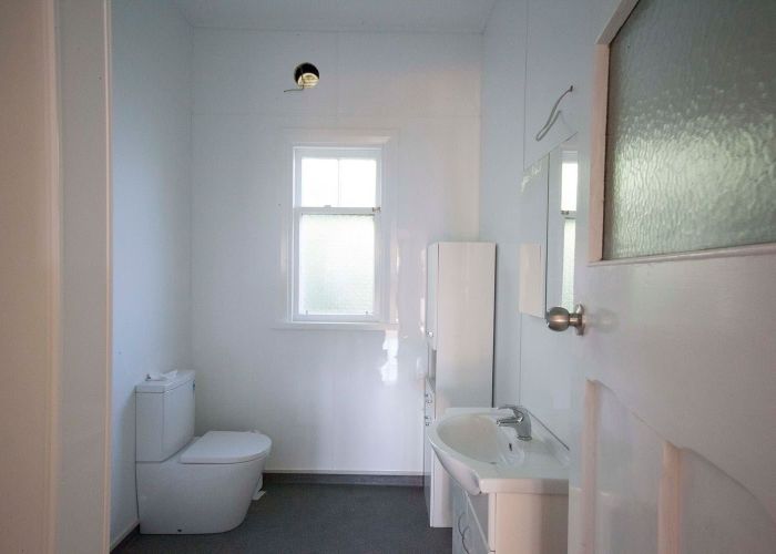  at 15 Jefferson Street, Brooklyn, Wellington, Wellington