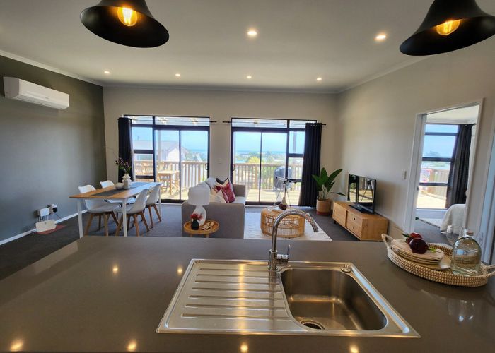  at 6 Arataki Grove, Waitārere Beach, Levin