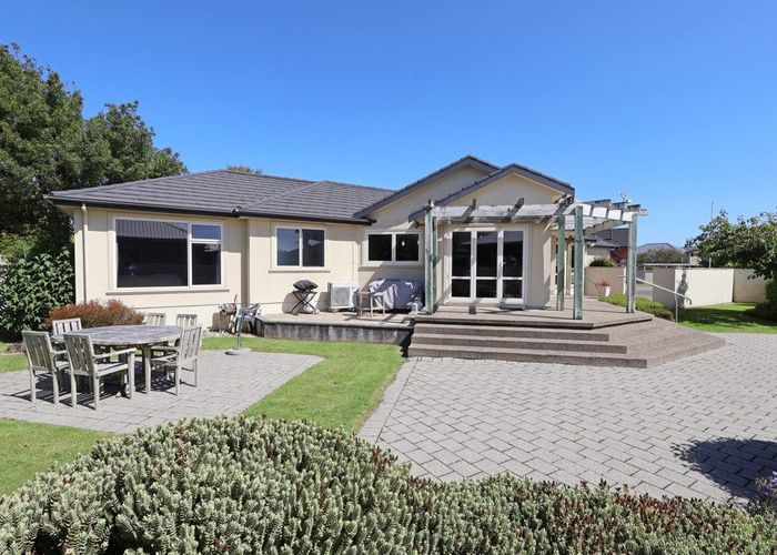  at 73 Rosewood Drive, Rosedale, Invercargill