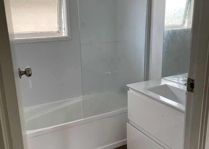  at 11 Frangipani Avenue, Manurewa, Manukau City, Auckland
