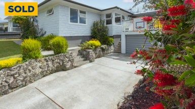  at 27 Sunvue Road, Glen Eden, Auckland