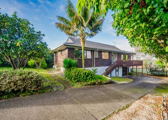  at 6 Lewisham Street, Highland Park, Auckland
