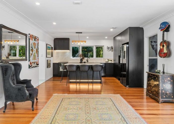  at 31 Valley Road, Titirangi, Auckland