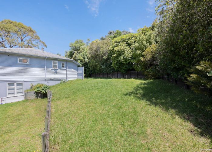  at 42 Everard Avenue, Army Bay, Whangaparaoa