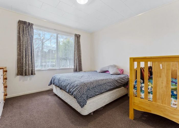  at 23 Redcrest Avenue, Papakura, Papakura, Auckland