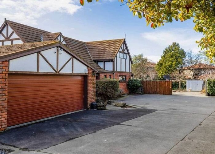  at 33B Lochee Road, Upper Riccarton, Christchurch City, Canterbury