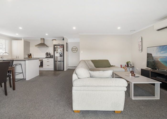 at 10 Pakanga Grove, Pyes Pa, Tauranga, Bay Of Plenty