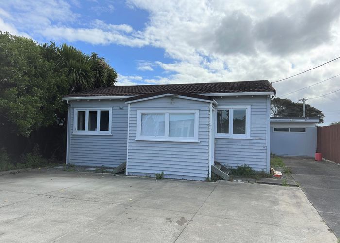  at 730 Te Atatu Road, Te Atatu Peninsula, Auckland