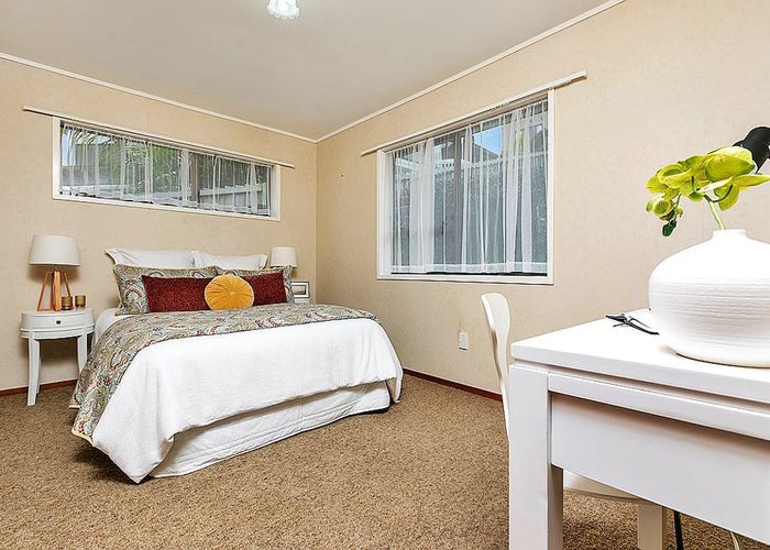 at 51 Chelsea View Drive, Chatswood, Auckland