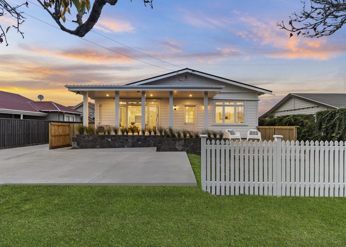  at 6 Foch Avenue, Mt Roskill, Auckland