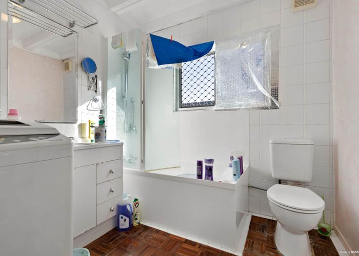  at 1/7 Cebalo Place, Mount Wellington, Auckland