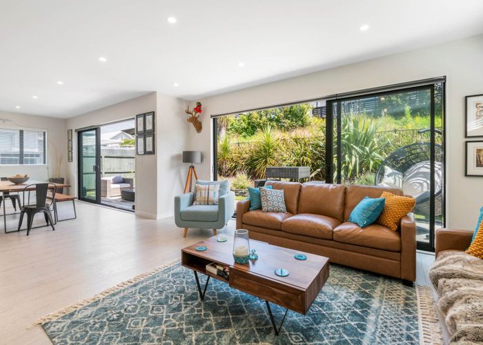  at 16 Keel Street, Long Bay, Auckland