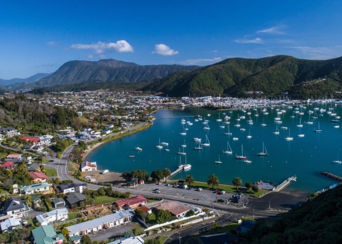  at 13 Arthur Crescent, Waikawa, Picton