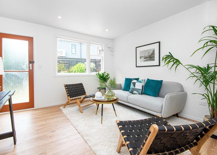  at 20B Kellsmere Crescent, Island Bay, Wellington