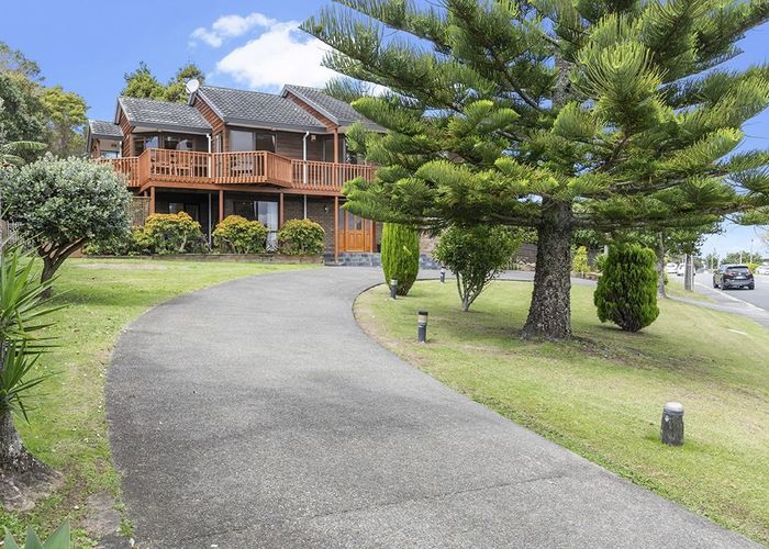  at 4 Shakespear Road, Army Bay, Whangaparaoa