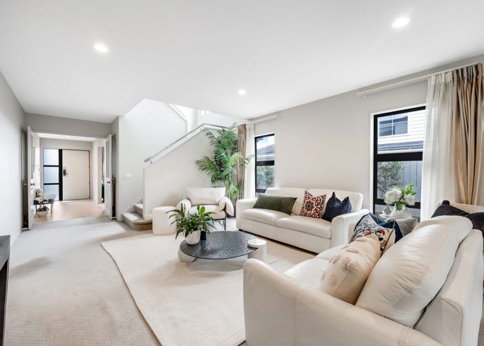  at 14 Darion Drive, Flat Bush, Auckland