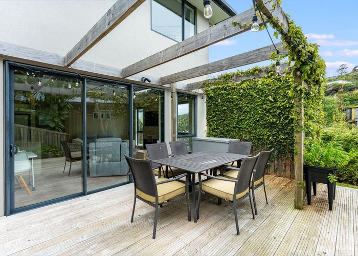  at 8 Botany Lane, Whitby, Porirua, Wellington
