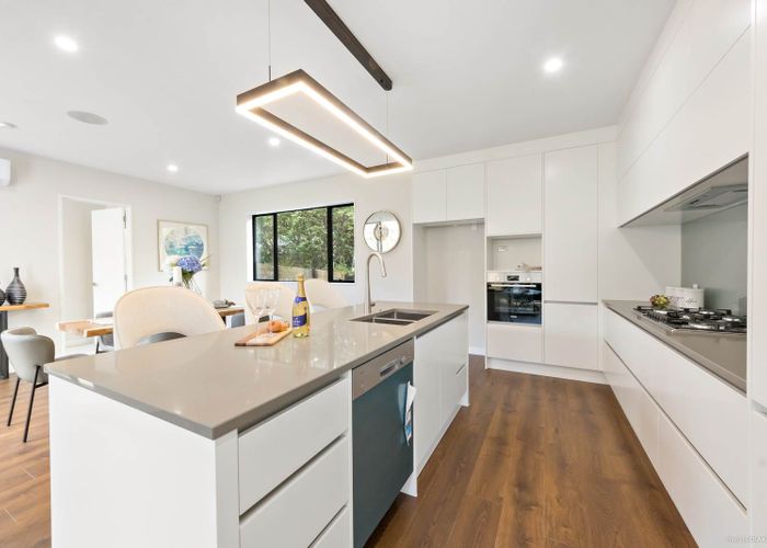  at 204A Blockhouse Bay Road, Avondale, Auckland