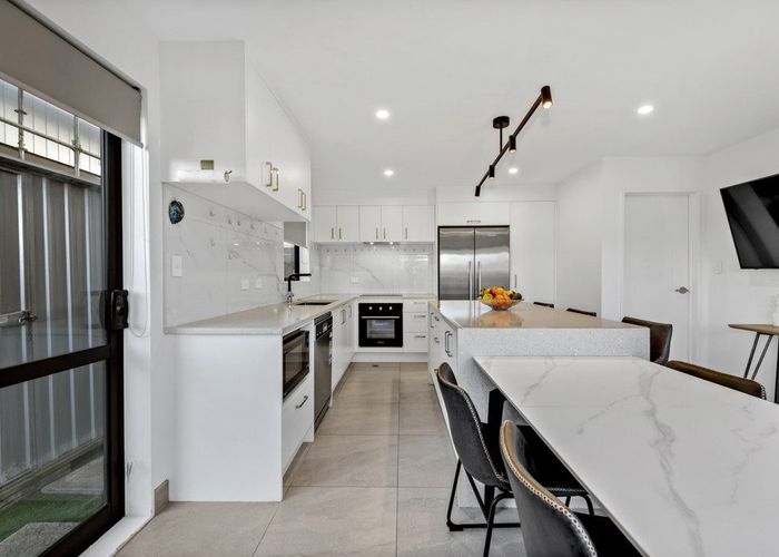  at 1/45 Dale Crescent, Pakuranga, Manukau City, Auckland
