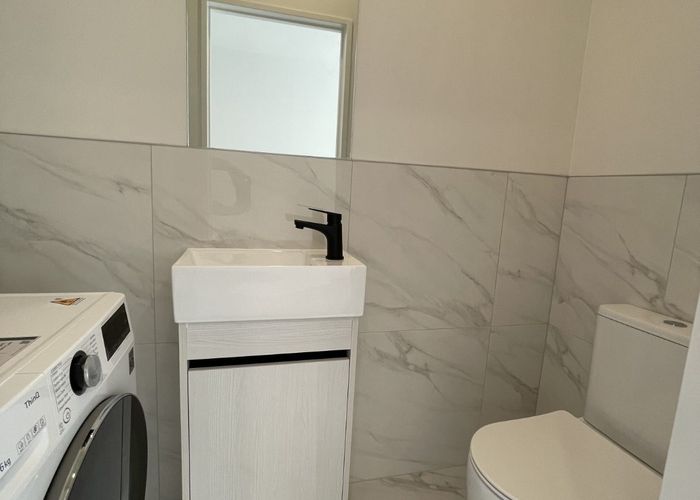  at 16 Toanga Place, Mount Wellington, Auckland City, Auckland