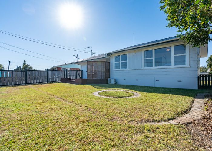  at 17 Fitzroy Avenue, Fitzroy, Hamilton