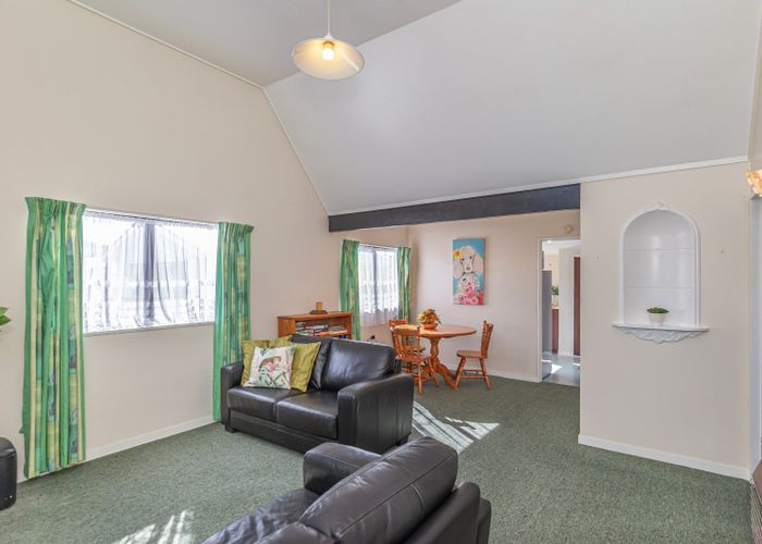  at 9 Guilford Street, LEVIN, Levin