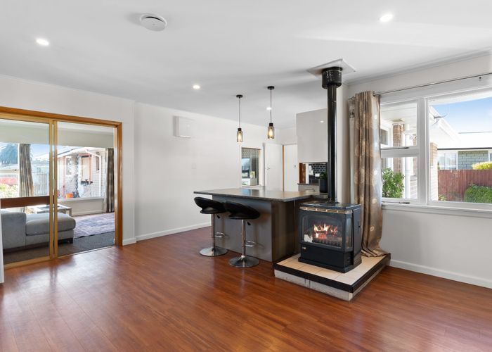  at 2/107 Halswell Road, Hillmorton, Christchurch City, Canterbury