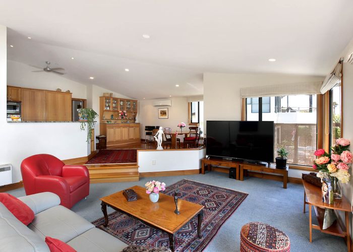  at 4/22 Curran Street, Herne Bay, Auckland