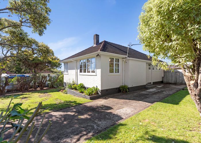  at 5 Evandale Street, Glen Innes, Auckland