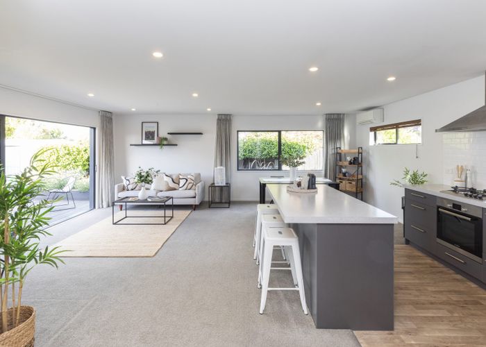  at 2/18 Lamorna Road, Parklands, Christchurch City, Canterbury