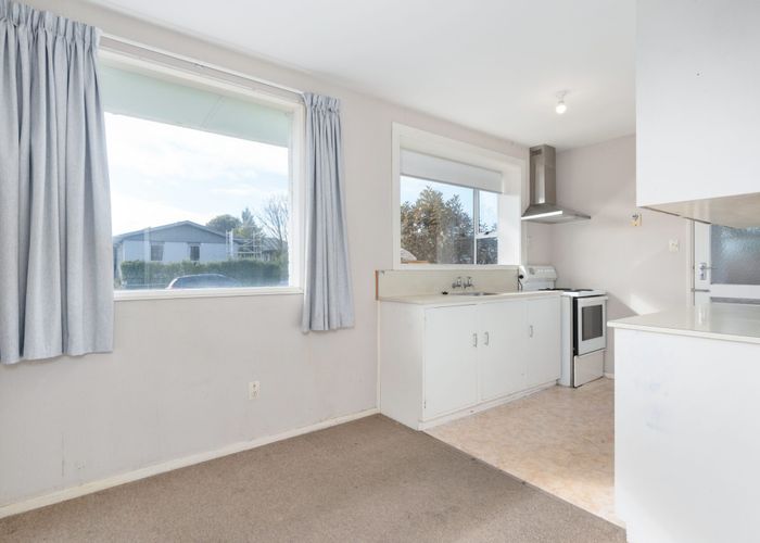 at 6A De Bloge Place, Burwood, Christchurch City, Canterbury