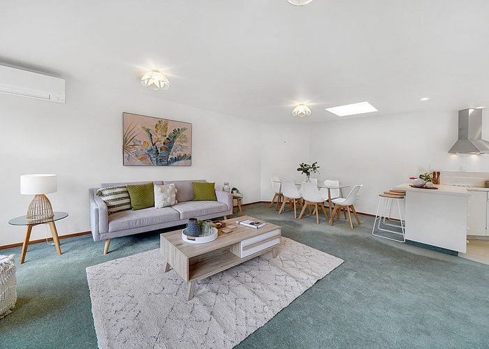  at 2/15 Suva Street, Upper Riccarton, Christchurch