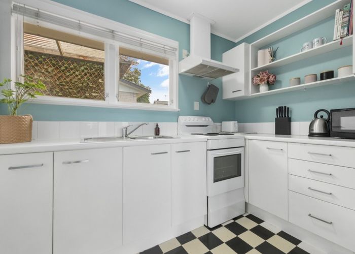  at 1/27 Paine Street, Judea, Tauranga