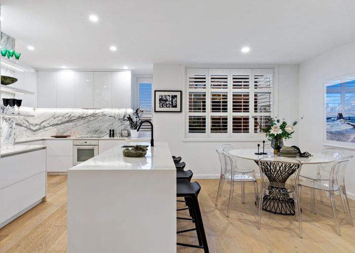  at 10/2 Campbell Road, Takapuna, North Shore City, Auckland