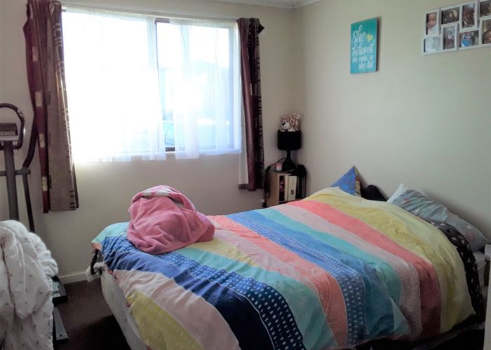  at 6B Solveig Pl, Randwick Park, Manukau City, Auckland