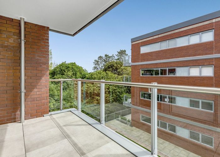  at 305/4 Wagener Place, Mount Albert, Auckland City, Auckland