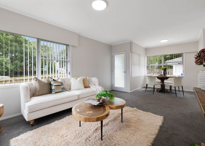  at 1/8 Edgewater Drive, Pakuranga, Manukau City, Auckland