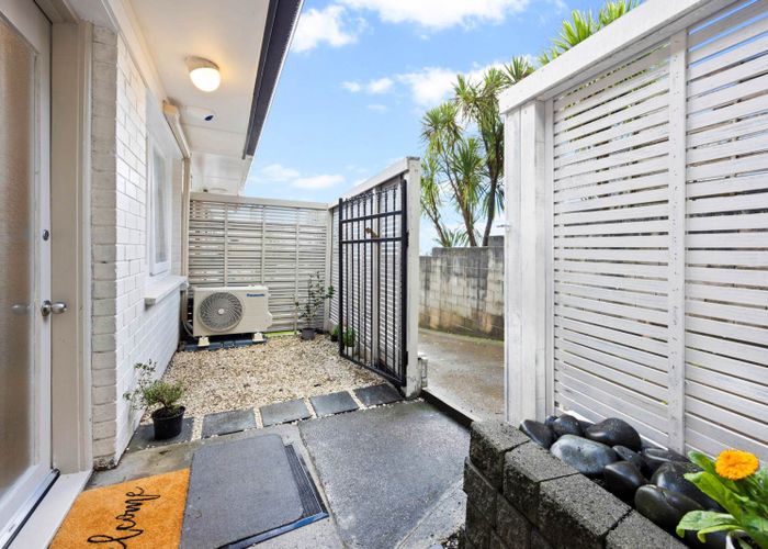  at 8/12 Rautangi Road, Mount Eden, Auckland City, Auckland