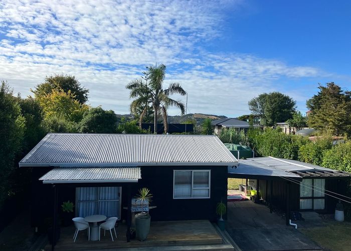  at 16A Jellicoe Parade, Surfdale, Waiheke Island, Auckland