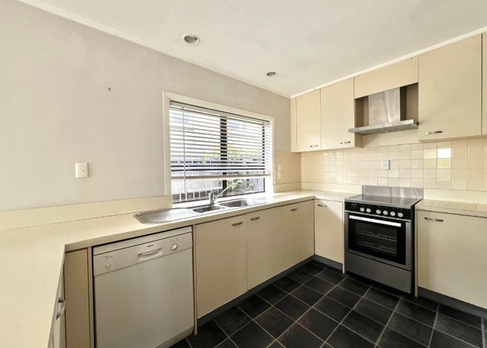  at 7 Hanover Place, Papakura, Papakura, Auckland