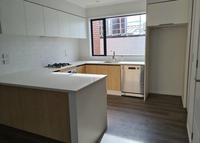  at 8/182 London Street, Hamilton City Central, Hamilton, Waikato