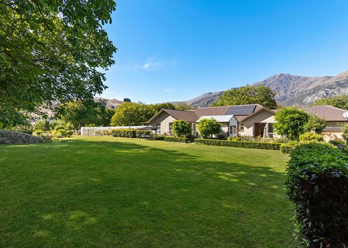  at 8 Crawford Place, Lake Hayes, Queenstown