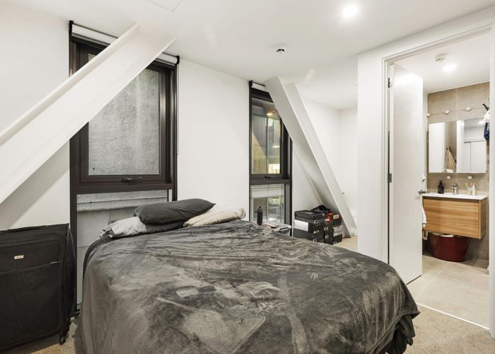  at 105/10 Alpha Street, Te Aro, Wellington, Wellington