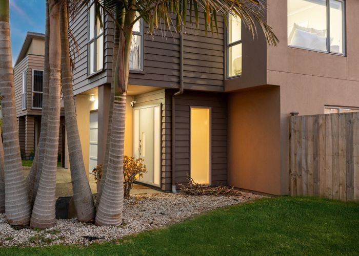  at 2 Janway Avenue, Flat Bush, Auckland