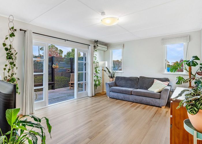  at 1/73 Verbena Road, Birkdale, North Shore City, Auckland