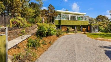  at 452 Huia Road, Laingholm, Auckland