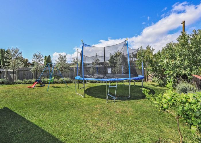  at 2 Murdoch Place, Raureka, Hastings, Hawke's Bay